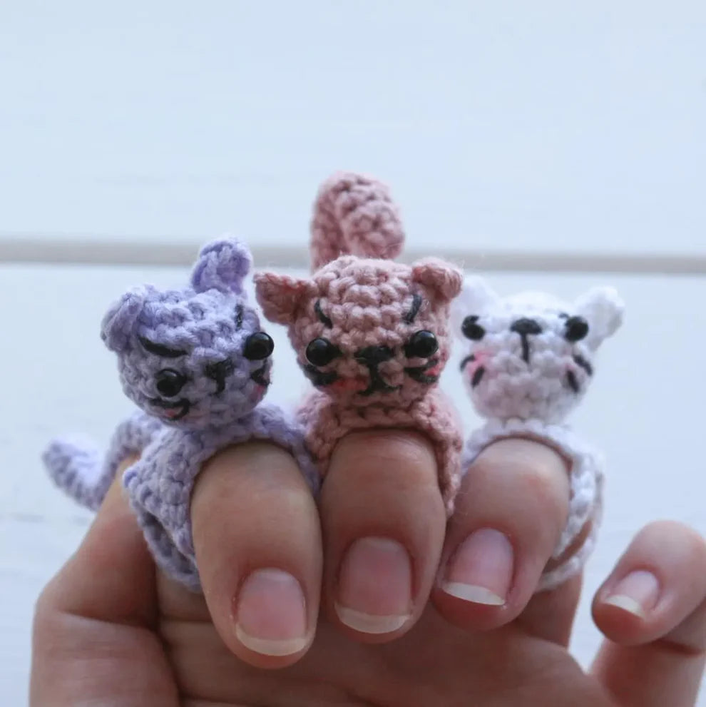 cat hand bandage pattern